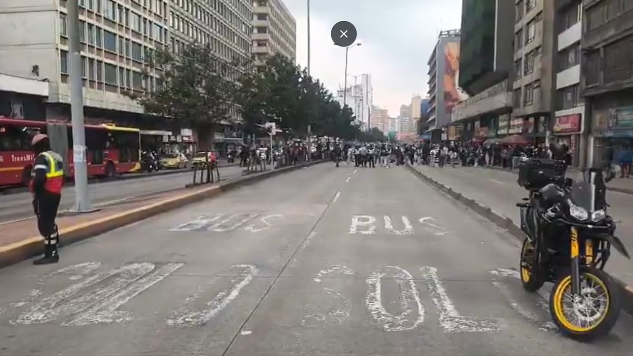 Manifestaciones en la carrera 10.