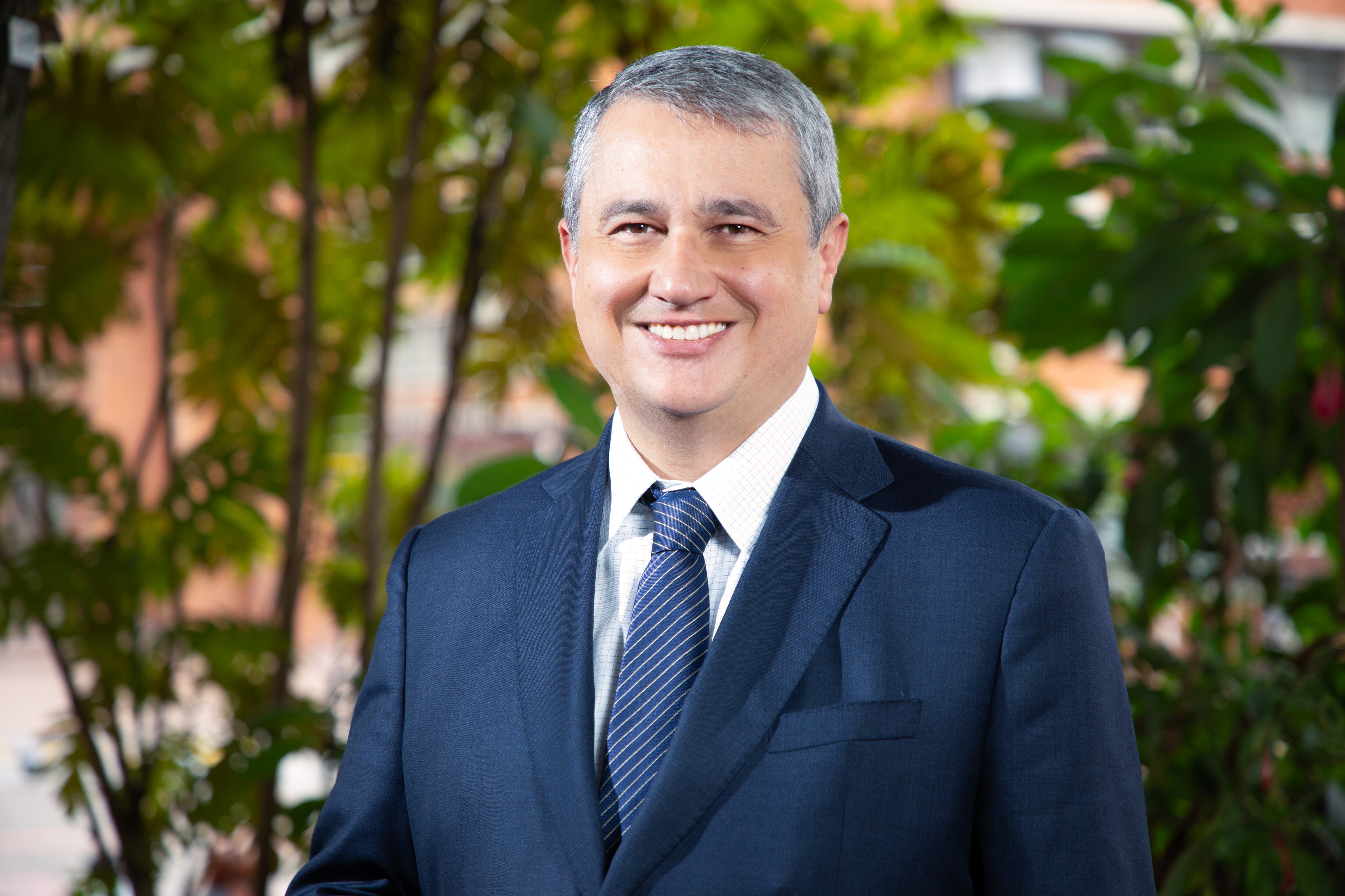 Juan Santiago Correa Restrepo, decano de la Facultad de Ciencias Económicas y Administrativas.