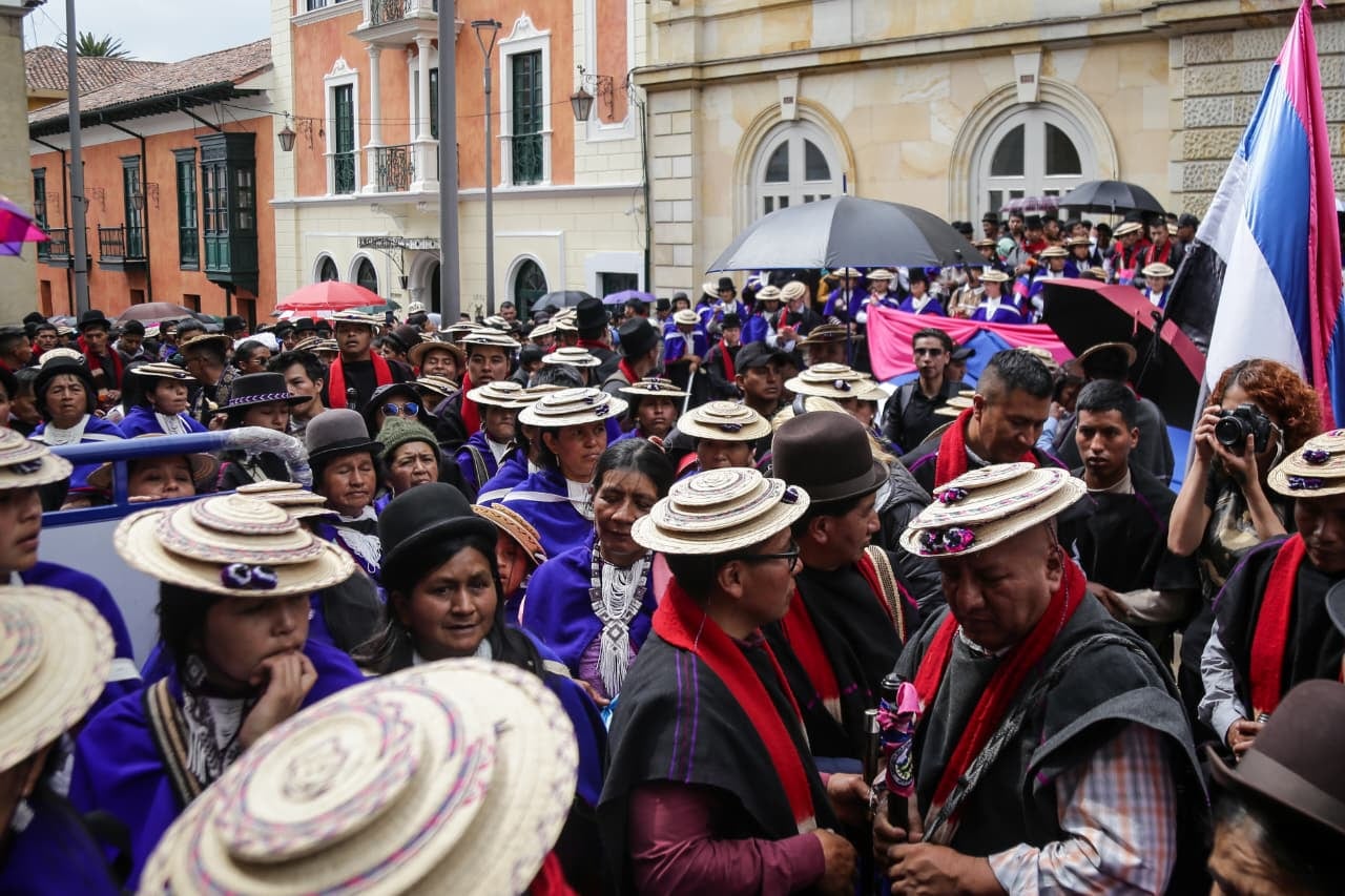 Bogotá. Abril  21 de 2026. Al ministerio de Relaciones Exteriores miembros de la comunidad indígena Misak llegaron para tener un diálogo con el Gobierno Nacional.