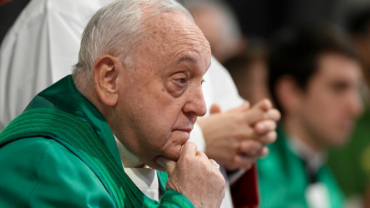 Papa Francisco en misa en el Vaticano.
