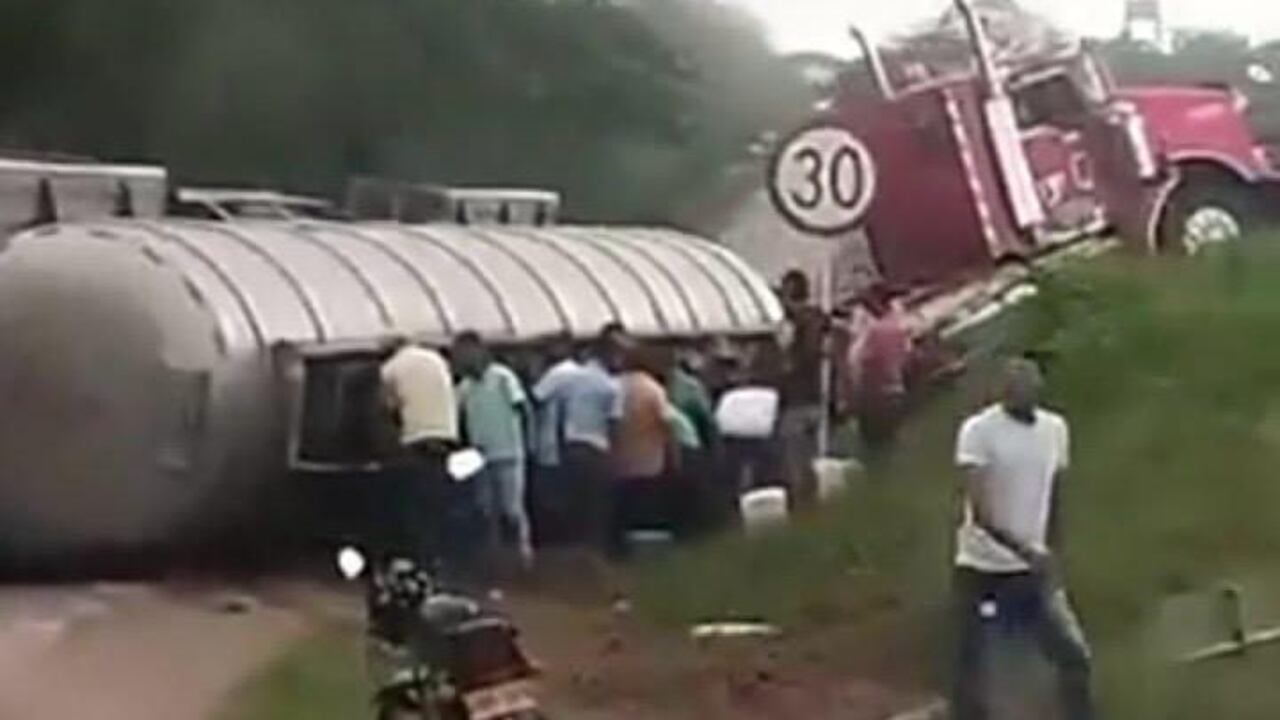 Saqueo de gasolina en Magdalena.