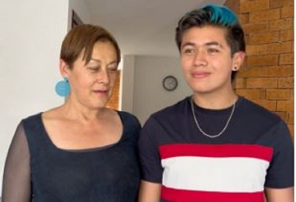 Jim y Alina se besaron en público hace poco