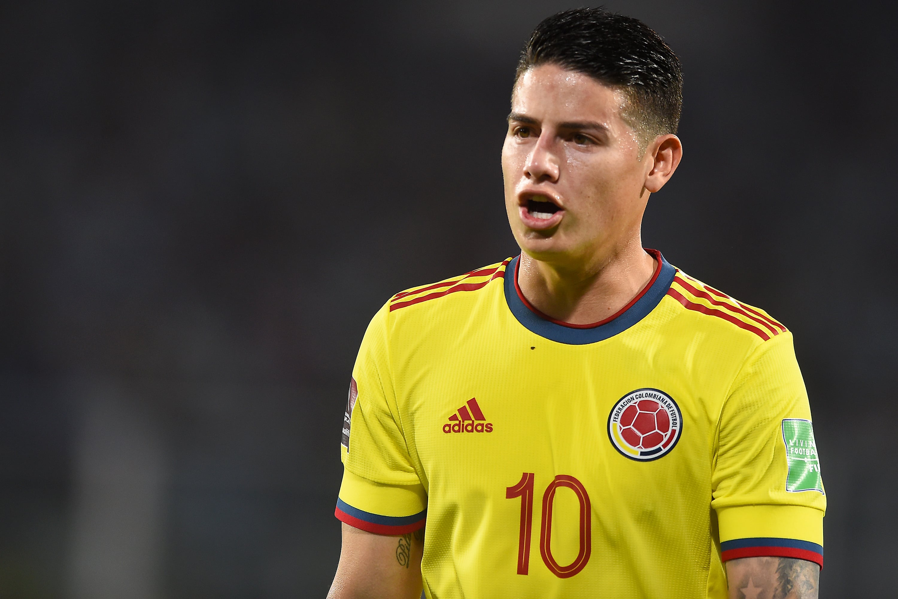 CORDOBA, ARGENTINA - FEBRUARY 01: James Rodríguez of Colombia reacts during a match between Argentina and Colombia as part of FIFA World Cup Qatar 2022 Qualifiers at Mario Alberto Kempes Stadium on February 01, 2022 in Cordoba, Argentina. (Photo by Marcelo Endelli/Getty Images)