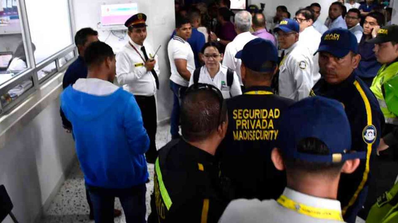 Este miércoles se escribió un nuevo capítulo en la disputa familiar por los bienes dejados por el exsenador Gabriel Acosta Bendek .