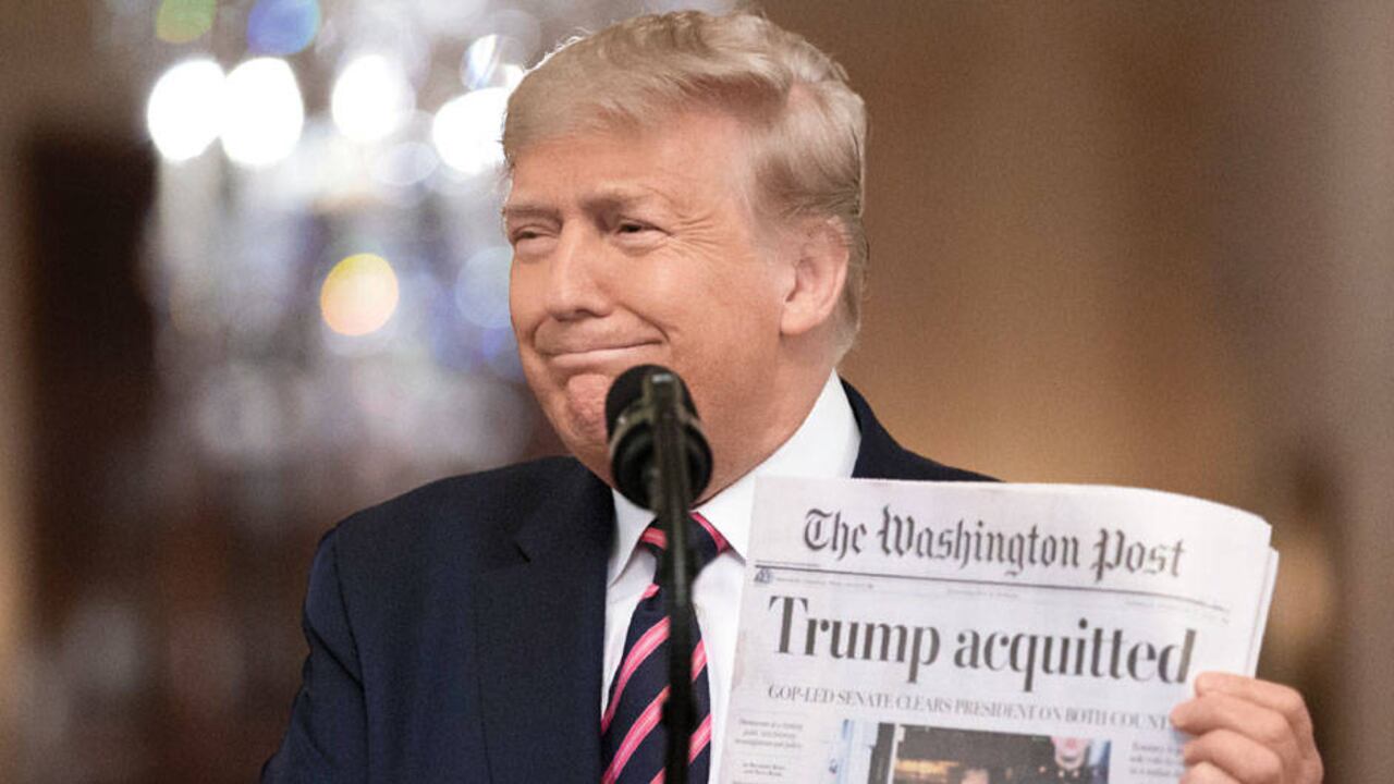 Al día siguiente de ser absuelto, Trump aprovechó diferentes actos para celebrar la decisión e insultar a los demócratas.