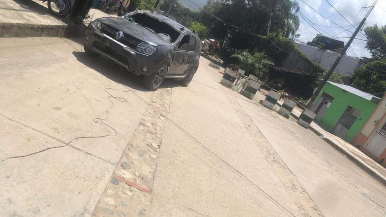Cuatro días lleva abandonado un carro con posibles explosivos en el Tarra, Norte de Santander.Cuatro días lleva abandonado un carro con posibles explosivos en el Tarra, Norte de Santander