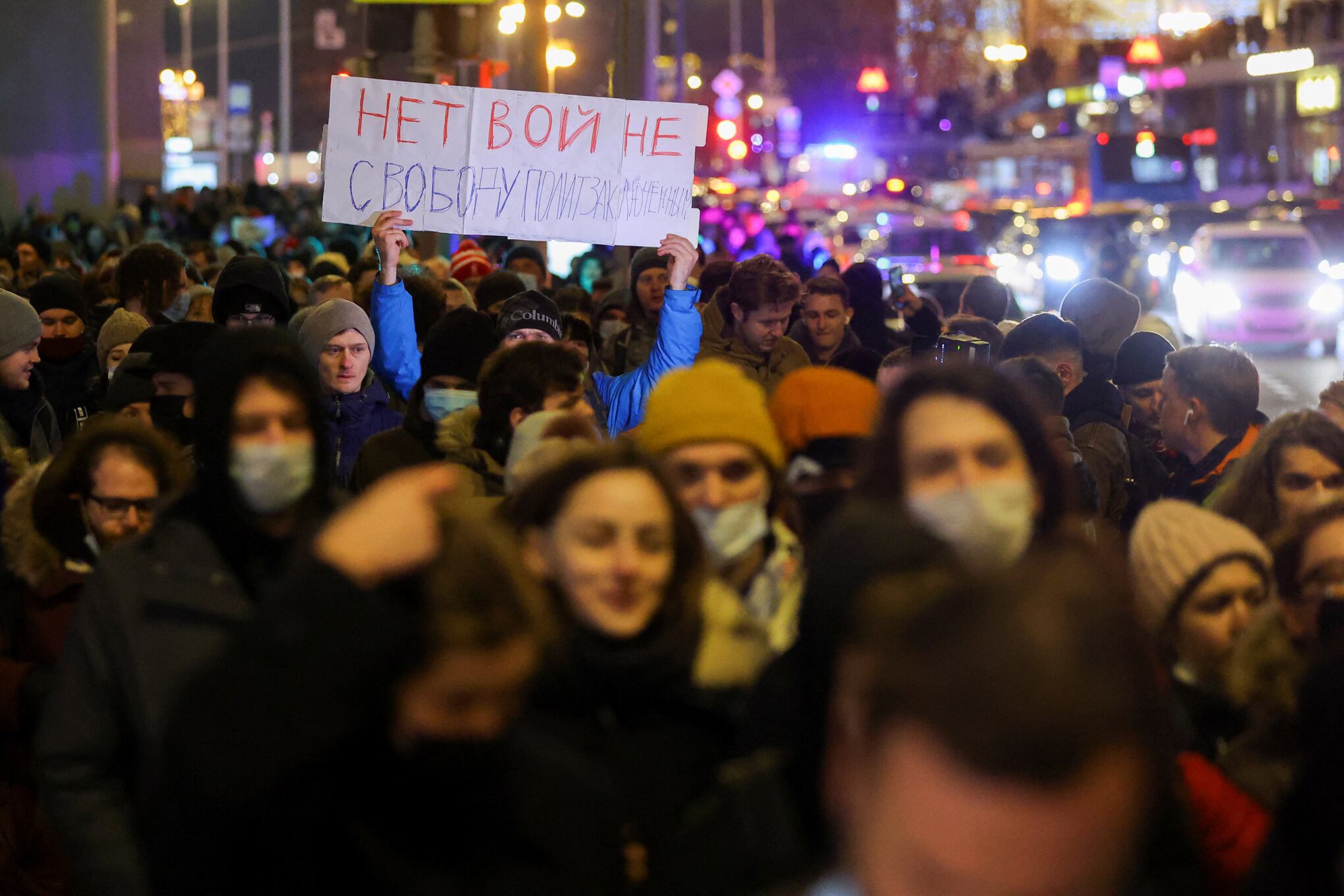 El mundo protesta contra la invasión rusa de Ucrania.