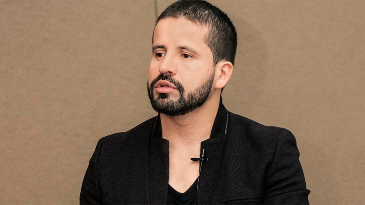 "A los que escogimos el conocimiento nos toca exiliarnos porque acá seguimos en la etapa del amiguismo, de las roscas"