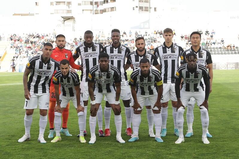 Yony González en la alineación titular del Portimonense