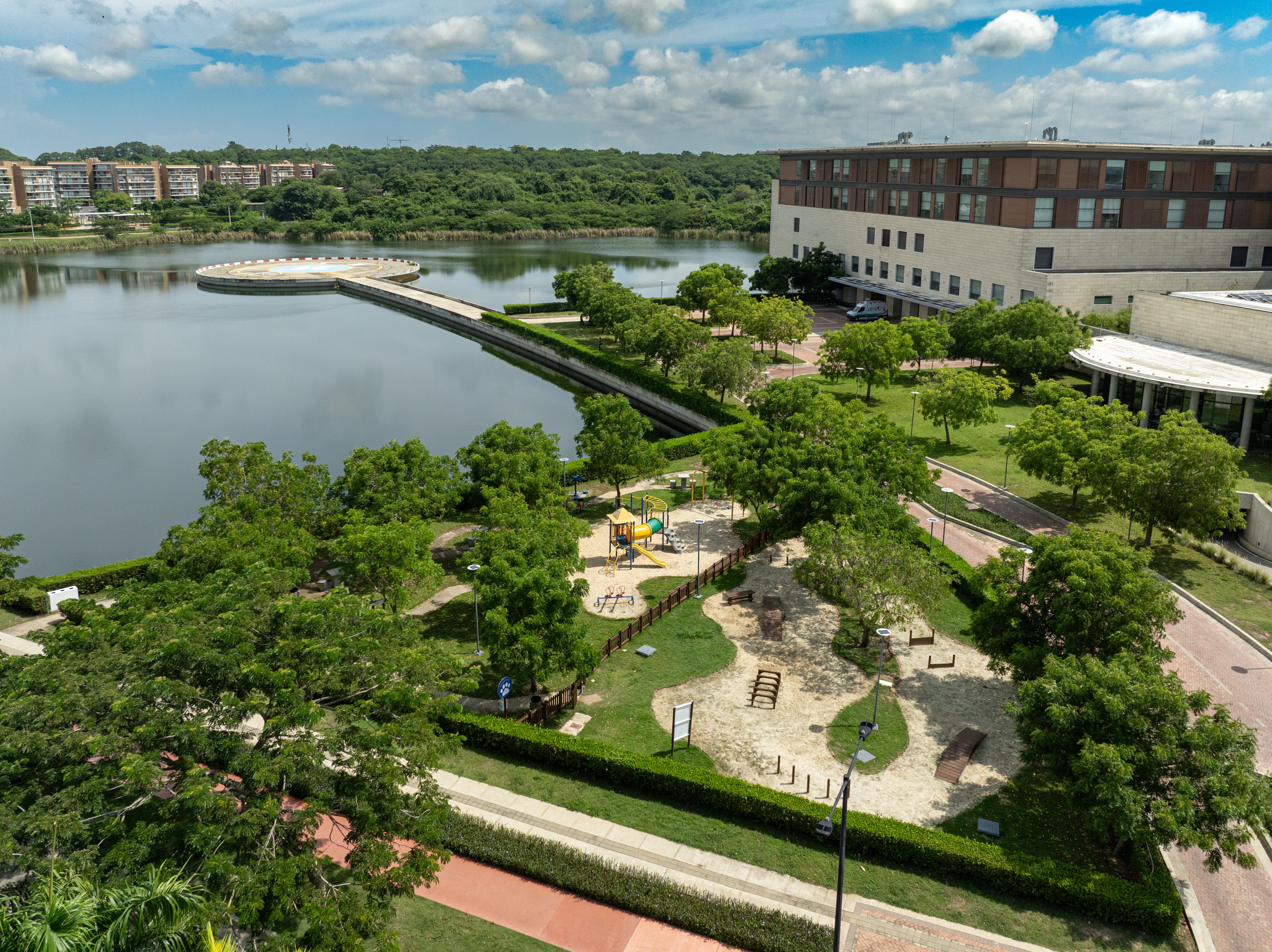 Serena del Mar integrará 30 kilómetros de caminos internos, 35 de senderos para bicicletas y andenes, 16 de canales navegables y 1,6 de playas concesionadas.