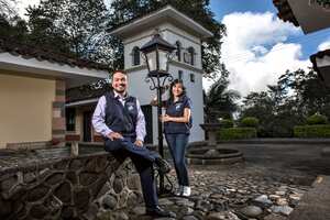 Miguel Angel Carvajal, Luisa Fernanda Romero.
Emprendedores Fundación Get Up And Go.
Premio a la Innovación social Allianz.
Popayán Febrero 11 de 2021.
Foto: Juan Carlos Sierra-Revista Semana.