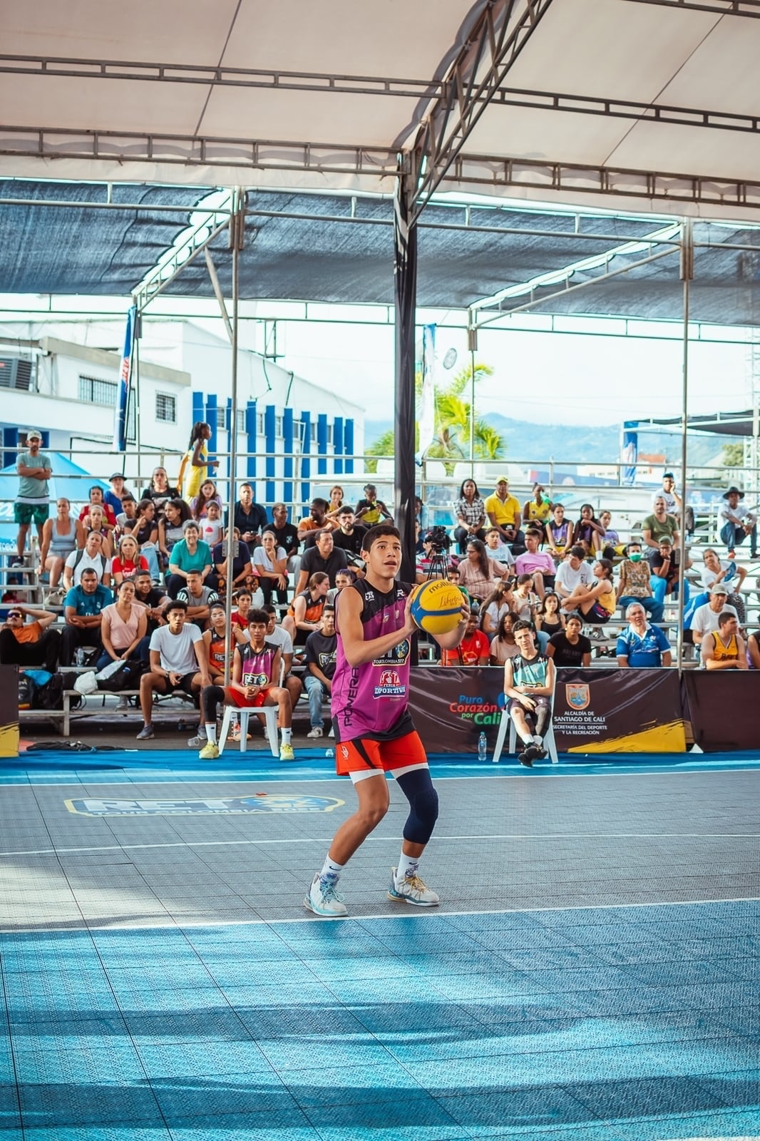 Adrián Córdoba, promesa del baloncesto colombiano