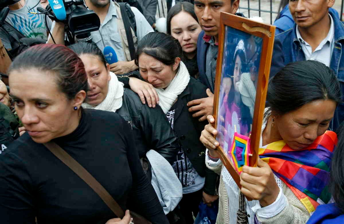 Decenas de personas oriundas del Cauca acompañaron a la familia en la misa. Foto: Guillermo Torres