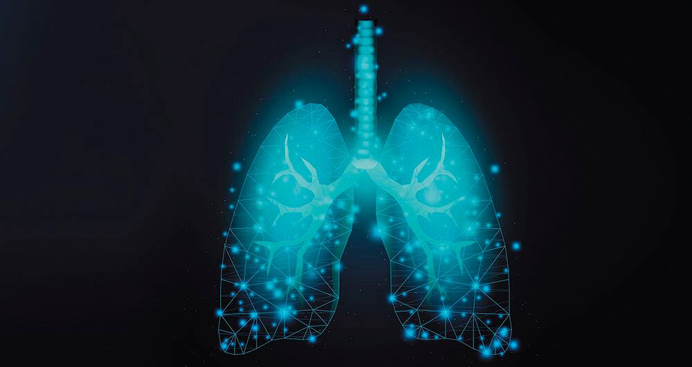 Los síntomas de cáncer de pulmón incluyen tos persistente, dolor toráxico, fatiga, flemas con sangre y dificultad para respirar.