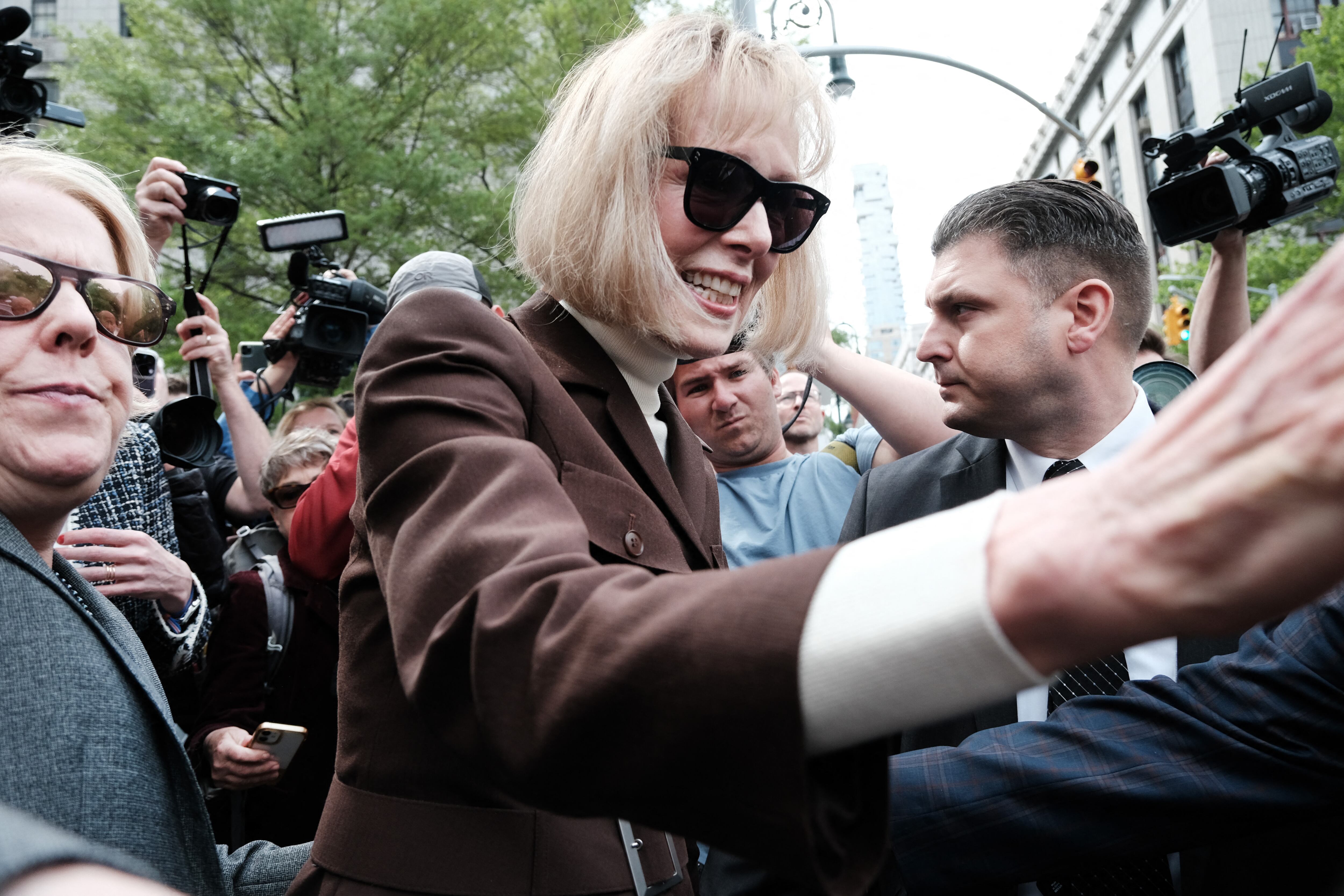 E. Jean Carroll, la periodista estadounidense que le ganó el pulso a Donald Trump.