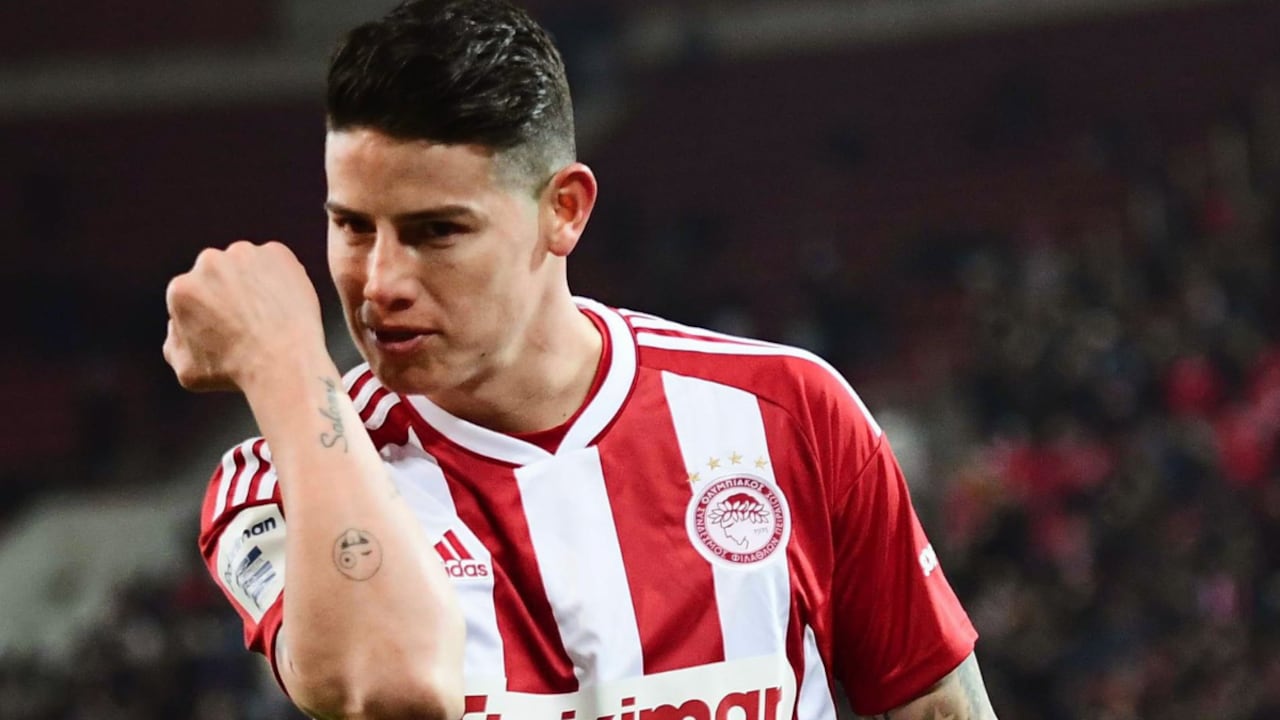 Los hinchas del Olympiacos esperan el regreso de James para el próximo domingo.