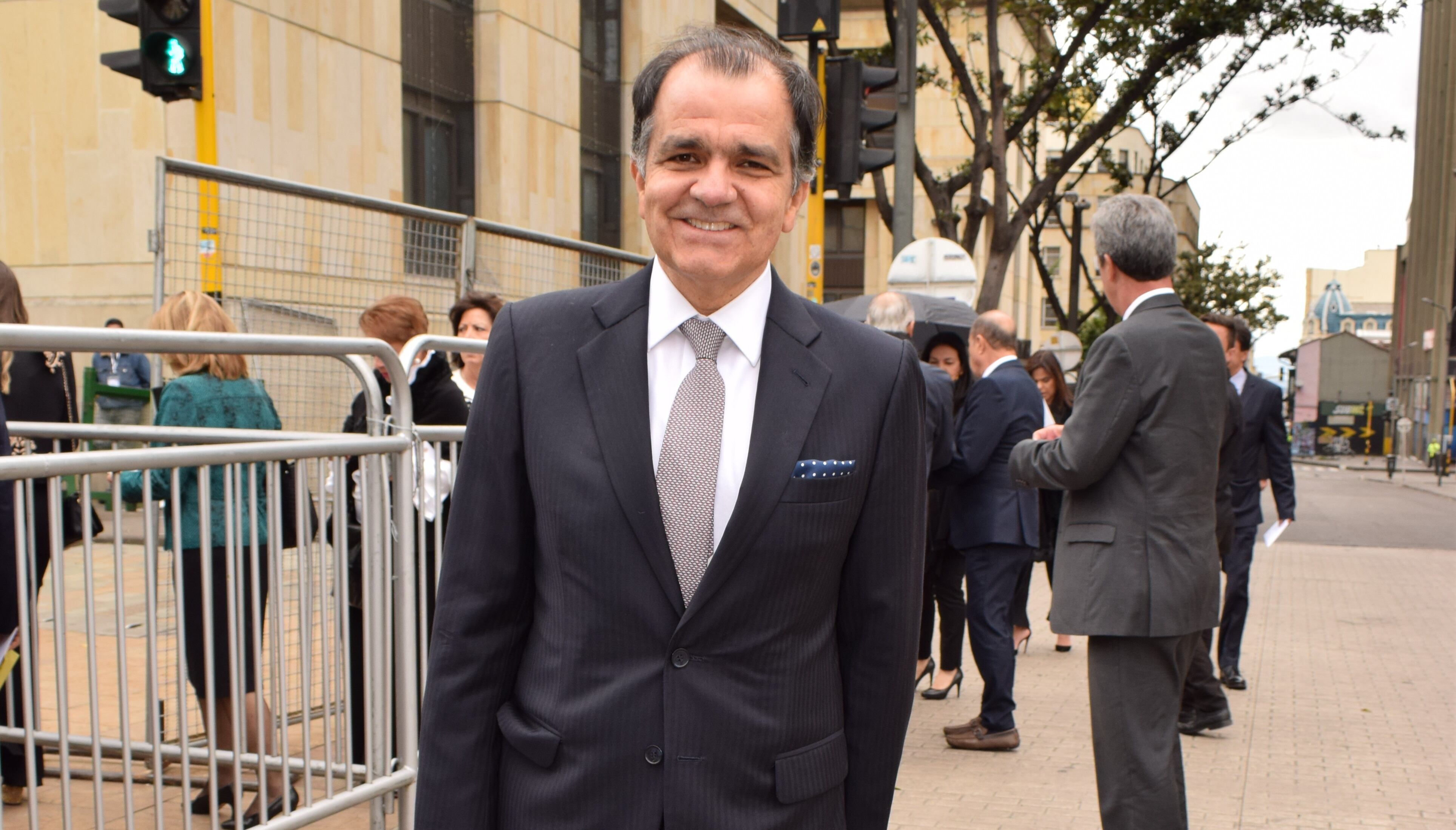 Óscar Iván Zuluaga envía carta abierta al presidente Duque “para avanzar en la construcción de un acuerdo político nacional"