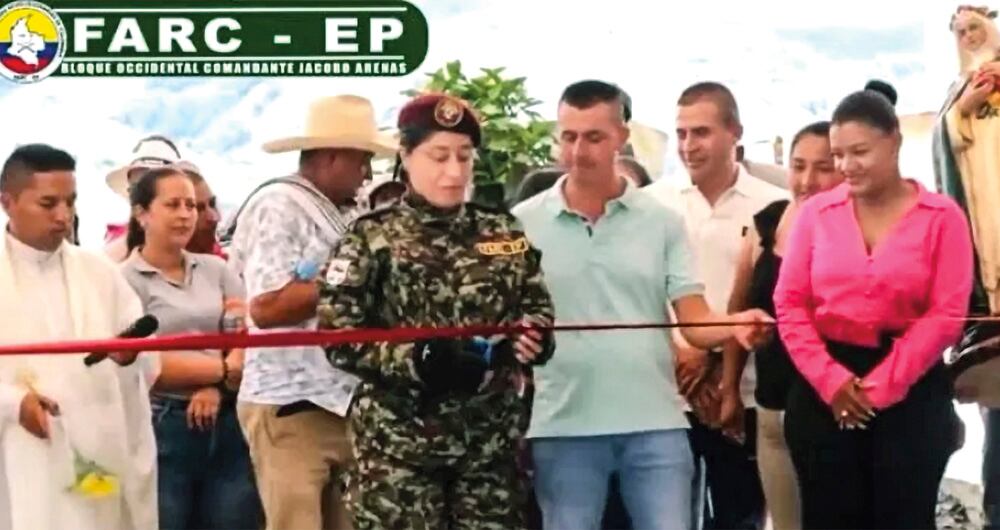 Gran parte de las obras socializadas por las disidencias de las Farc fueron hechas por miembros de la comunidad. 