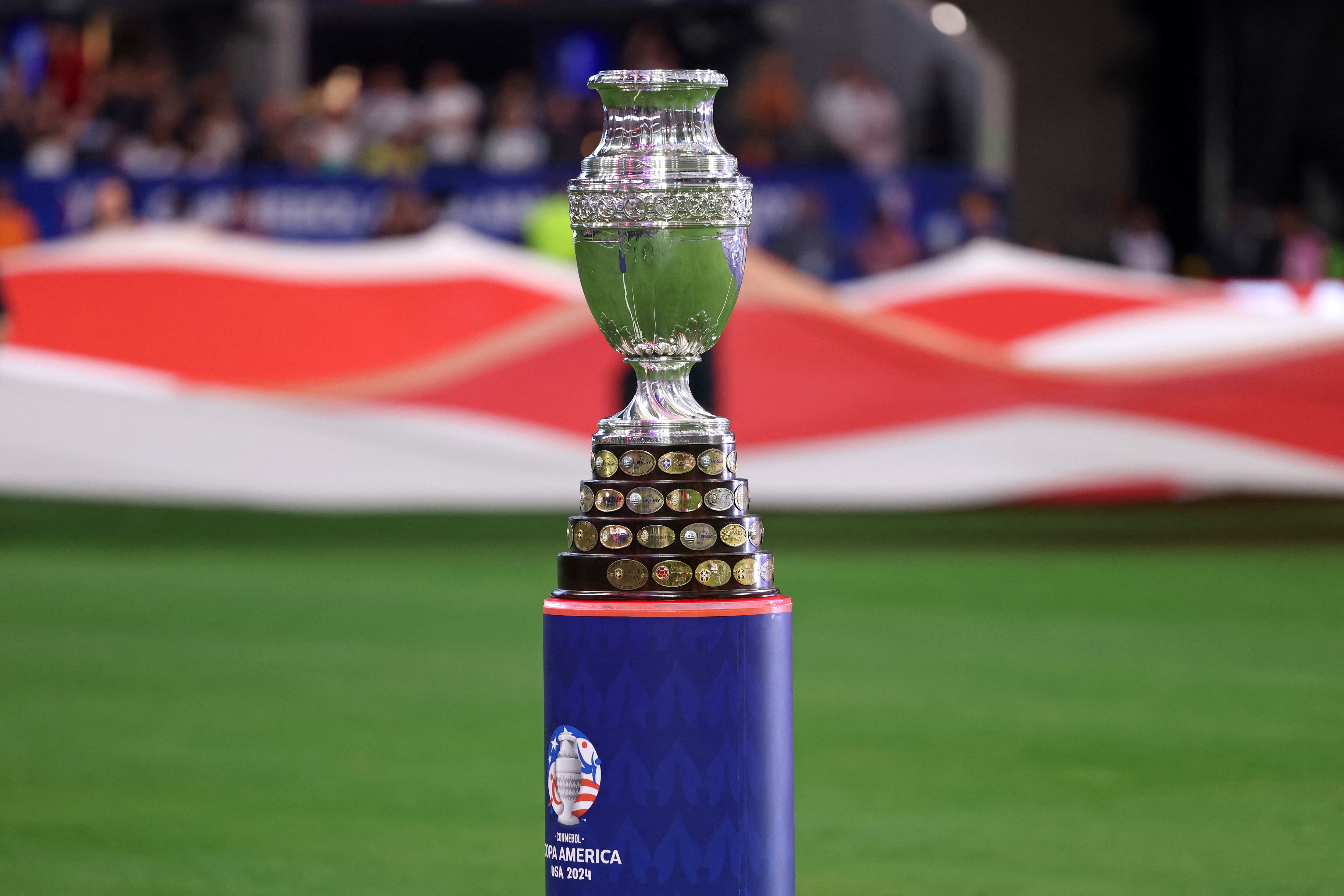 Foto de la Copa América captura en medio del campo del Estadio Mercedes Benz en Atlanta, Georgia.