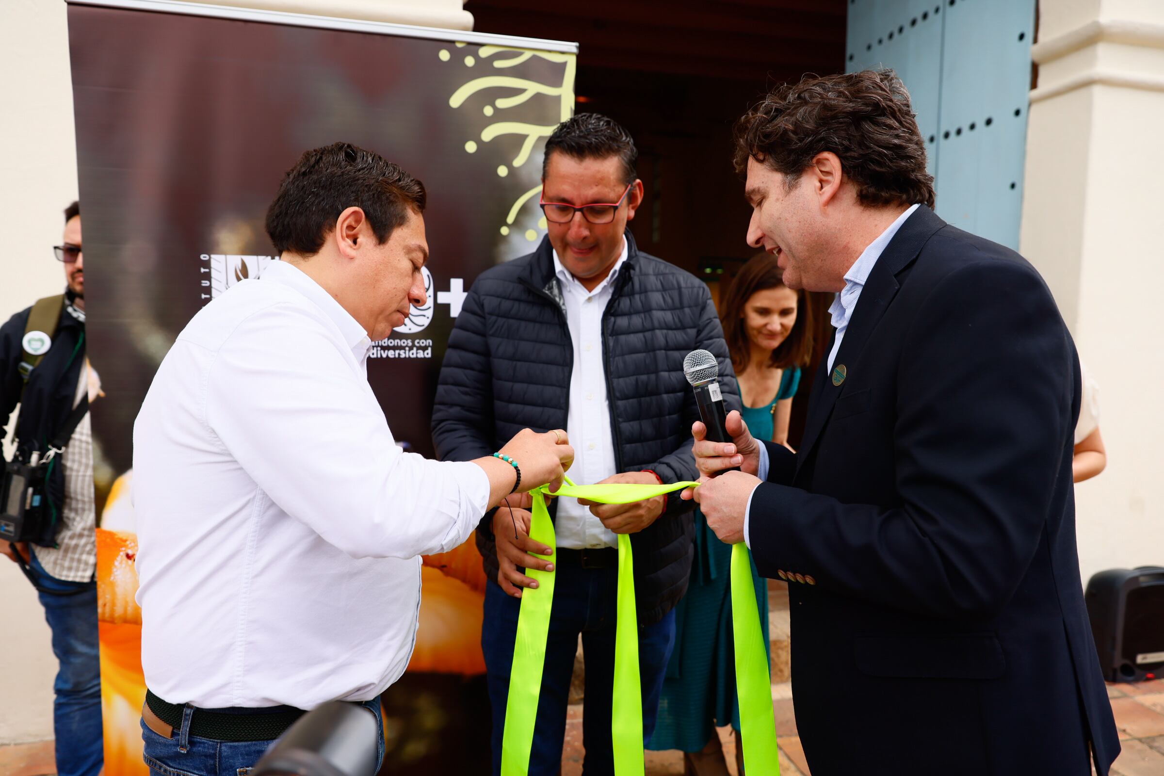 En la inauguración del museo estuvieron presentes Hernando García, director del Instituto Humboldt; Luis Miguel Rodríguez, secretario general de Villa de Leyva, y Carlos Amaya, gobernador de Boyacá.