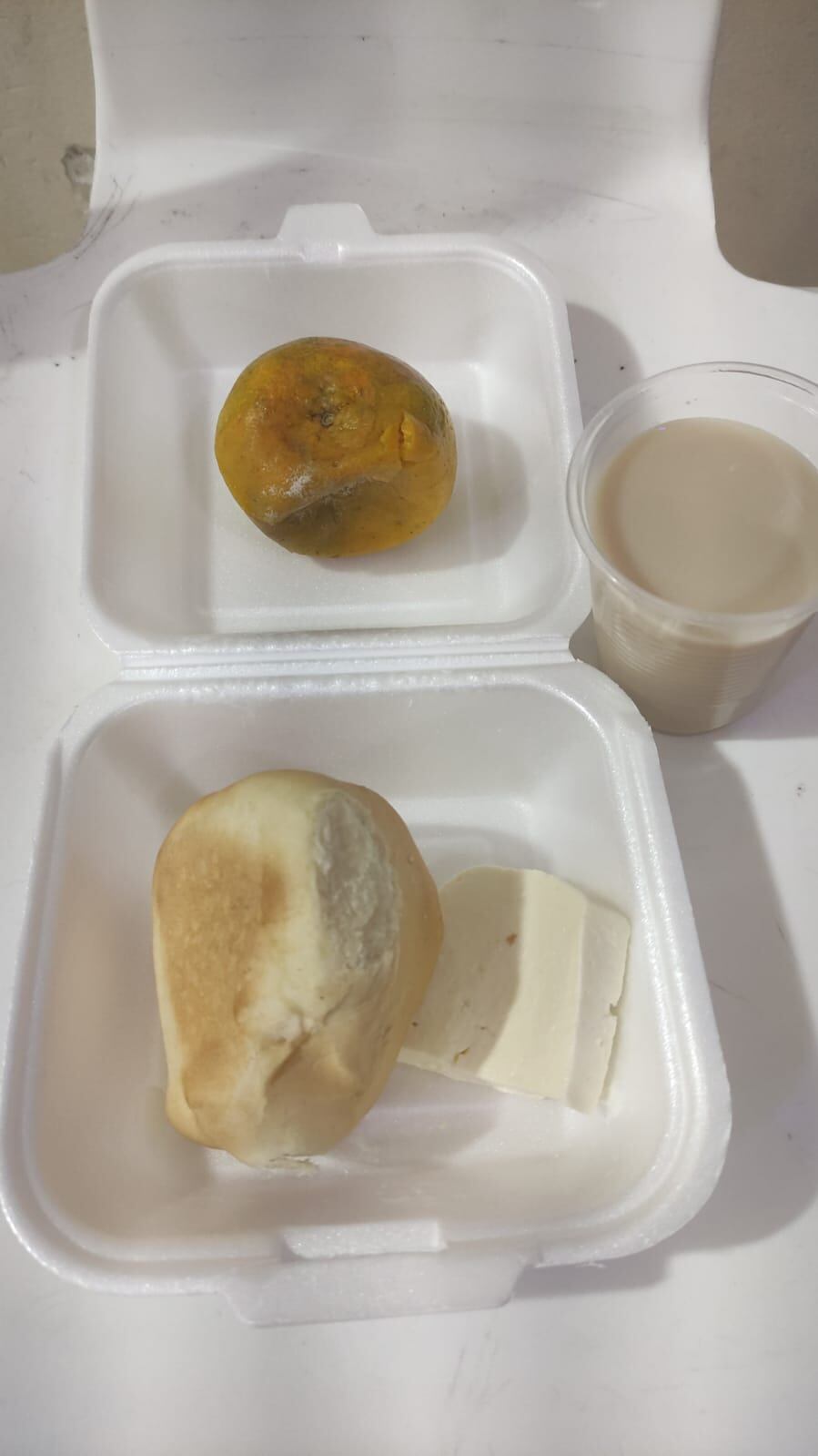 Privados de la libertad en Cómbita, denuncian que el nuevo operador de alimentos los tiene aguantando hambre