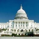 "Su continua fortaleza económica, su compromiso con los principios del libre mercado y el imperio de la ley, y su singular y experiencia en su exitosa transición de un narco estado apenas funcional a una vibrante y próspera economía, contribuirían a avanzar los declarados principios y metas de la OCDE", argumentó el presidente del Comité de Asuntos Exteriores de la Cámara de Representantes de EE.UU., Edward Royce.