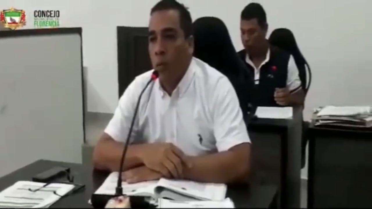 El concejal de Florencia, Caquetá, Jovanny Vásquez, quien enfrenta duros ataques por sus acusaciones contra su colega Heidy Cerquera.