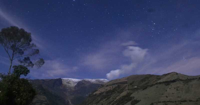 El nevado del Tolima y su cielo visto desde Murillo, Tolima.