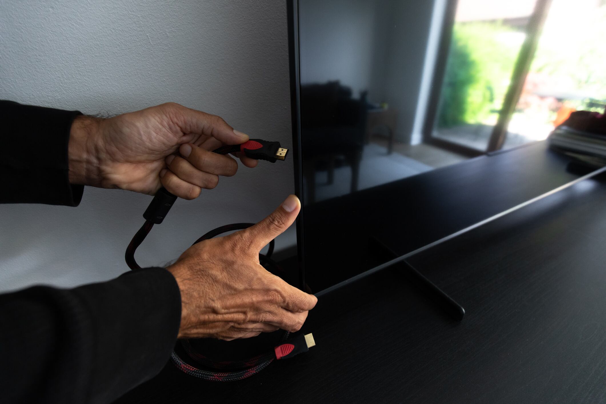 Es posible conectar dispositivos al HDMI del televisor.