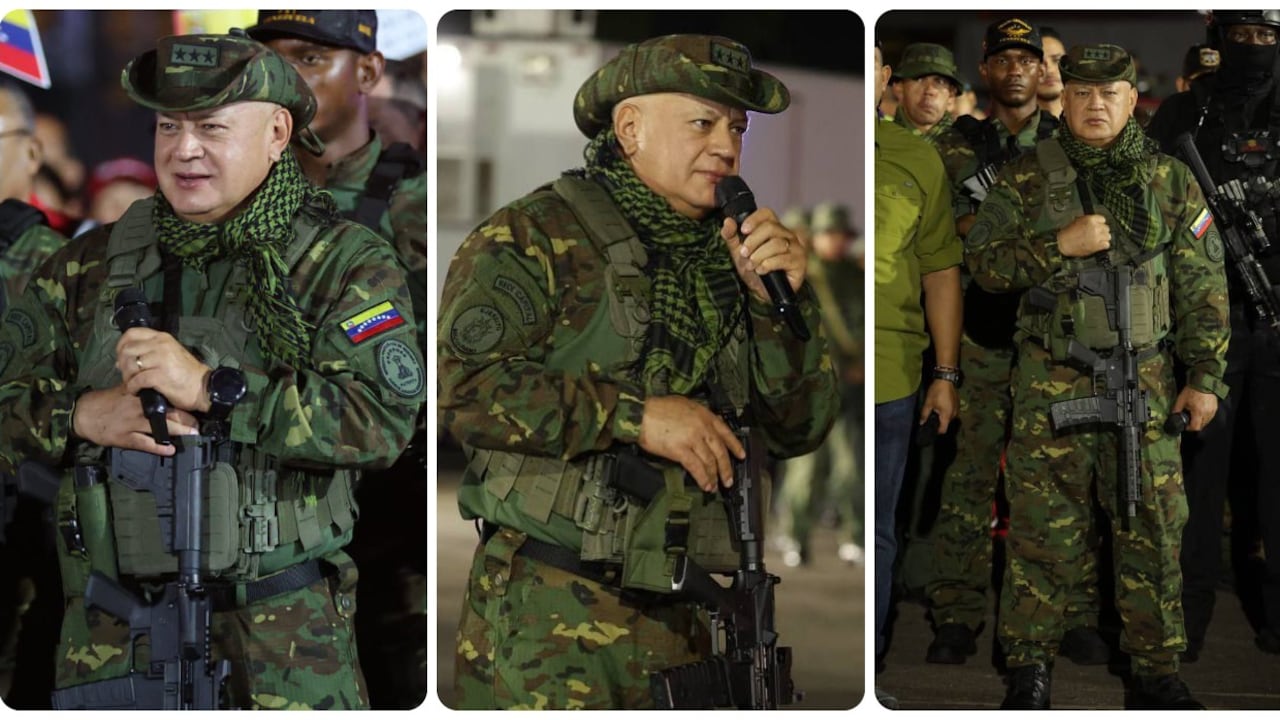 Cabello estuvo acompañado de militares y funcionarios del régimen