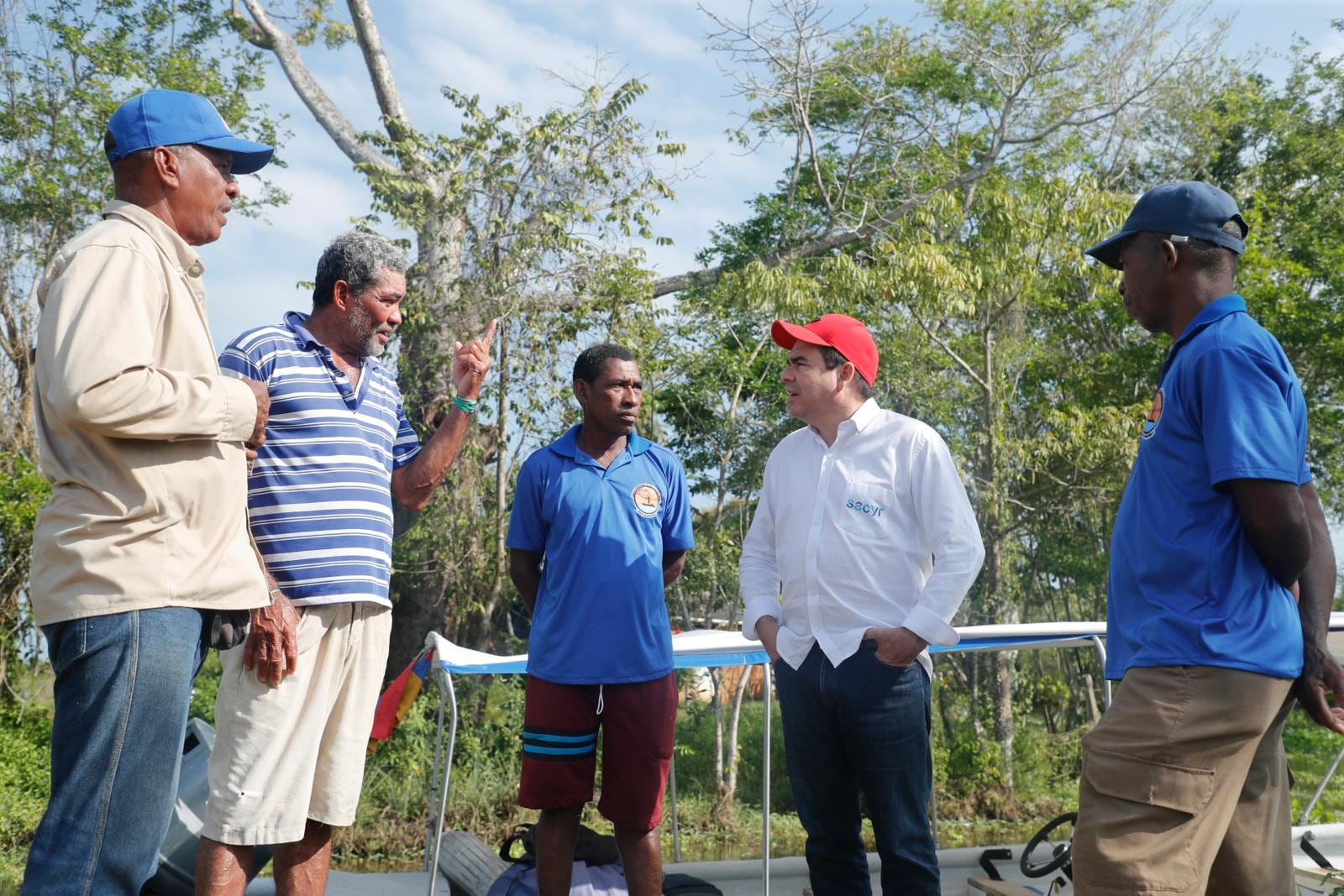 Consejo Comunitario de Comunidades Negras de Lomas de Matunilla conversa con Carlos Rosado, vocero de Sacyr.
