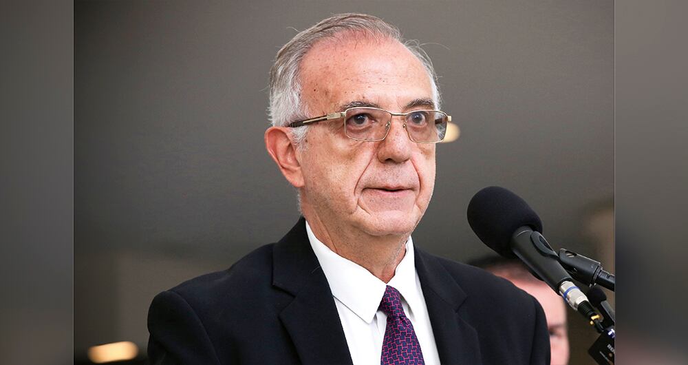 El exministro Iván Velásquez es uno de los principales señalados por el general Murillo.