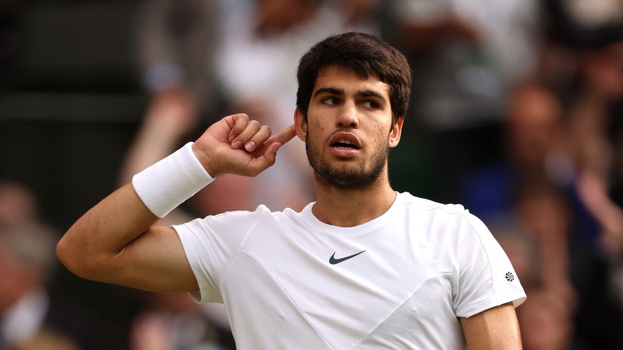 El español Carlos Alcaraz es el nuevo campeón de Wimbledon.