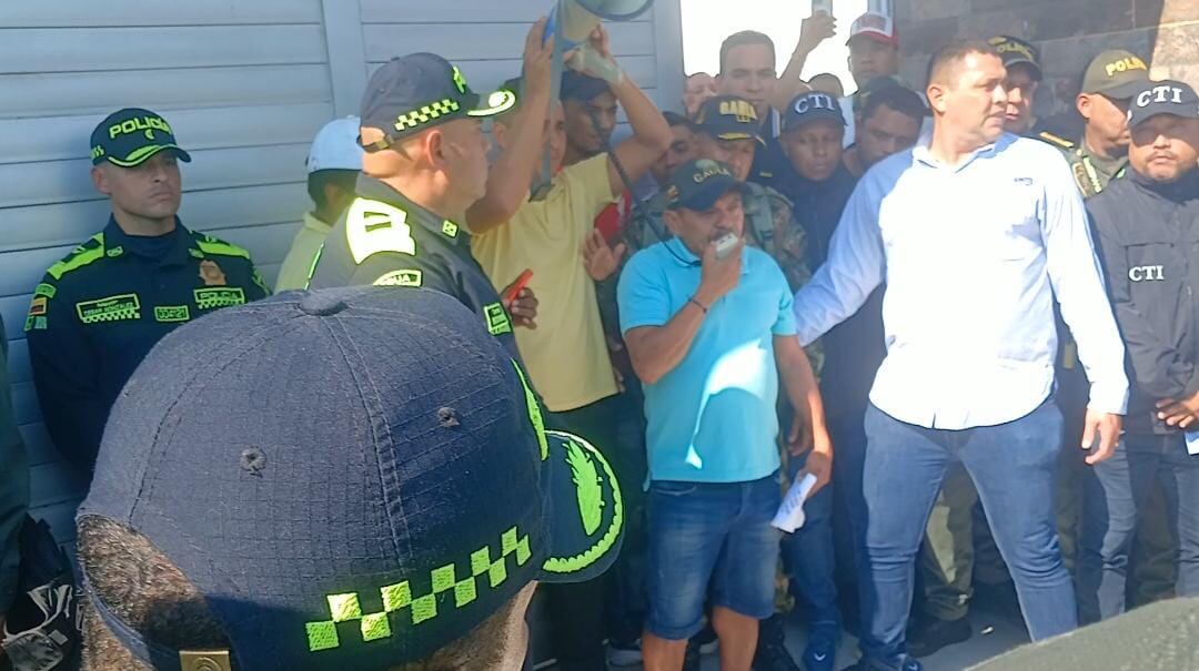 El papá de Lucho Díaz, la estrella del Liverpool, ya está en el municipio de Barrancas, tras ser liberado por el ELN.