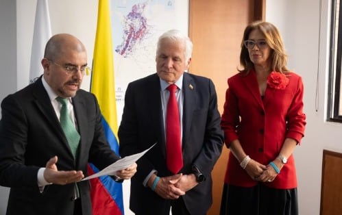 Miguel Uribe Londoño oficializó su candidatura a la Presidencia.