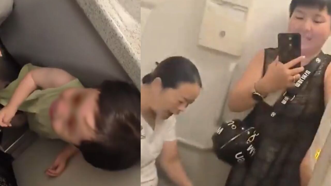 Las redes sociales han reaccionado ante el video donde aparecen dos mujeres que encerraron a una niña en el baño de un avión porque lloraba demasiado.