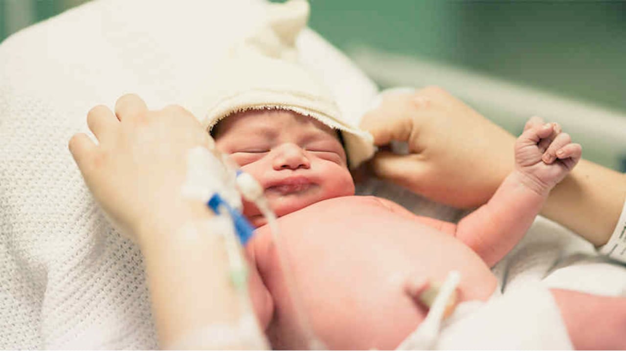 Por causas evolutivas, existe una hora donde nacen más bebes en el mundo.