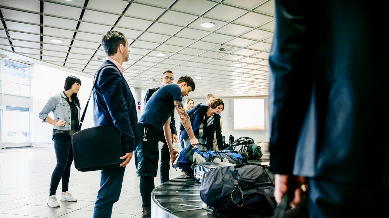 Las aerolíneas tienen pesos establecidos para los equipajes.