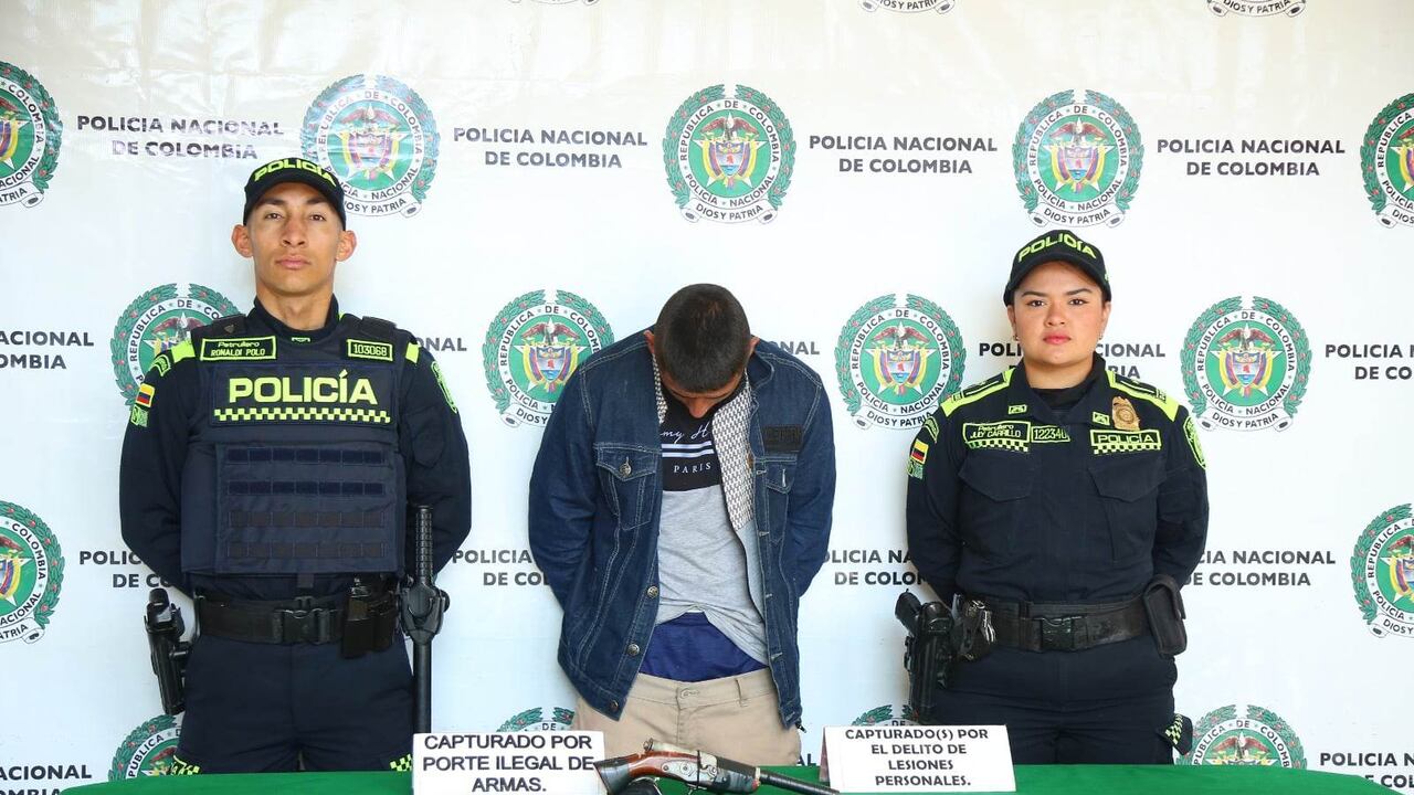 Este fue el sujeto capturado en flagrancia en San Cristóbal mientras hurtaba a pasajeros de un bus del SITP.