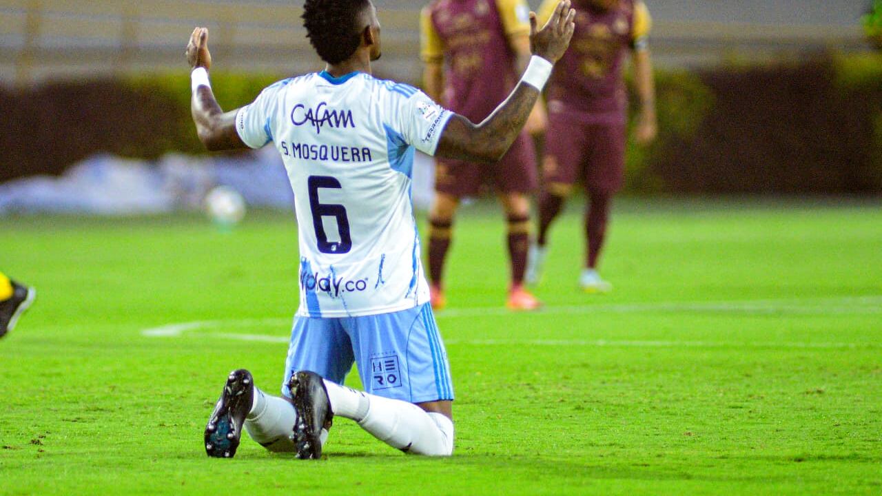 Millonarios aprovechó grosero error de Tolima para adelantarse en el marcador