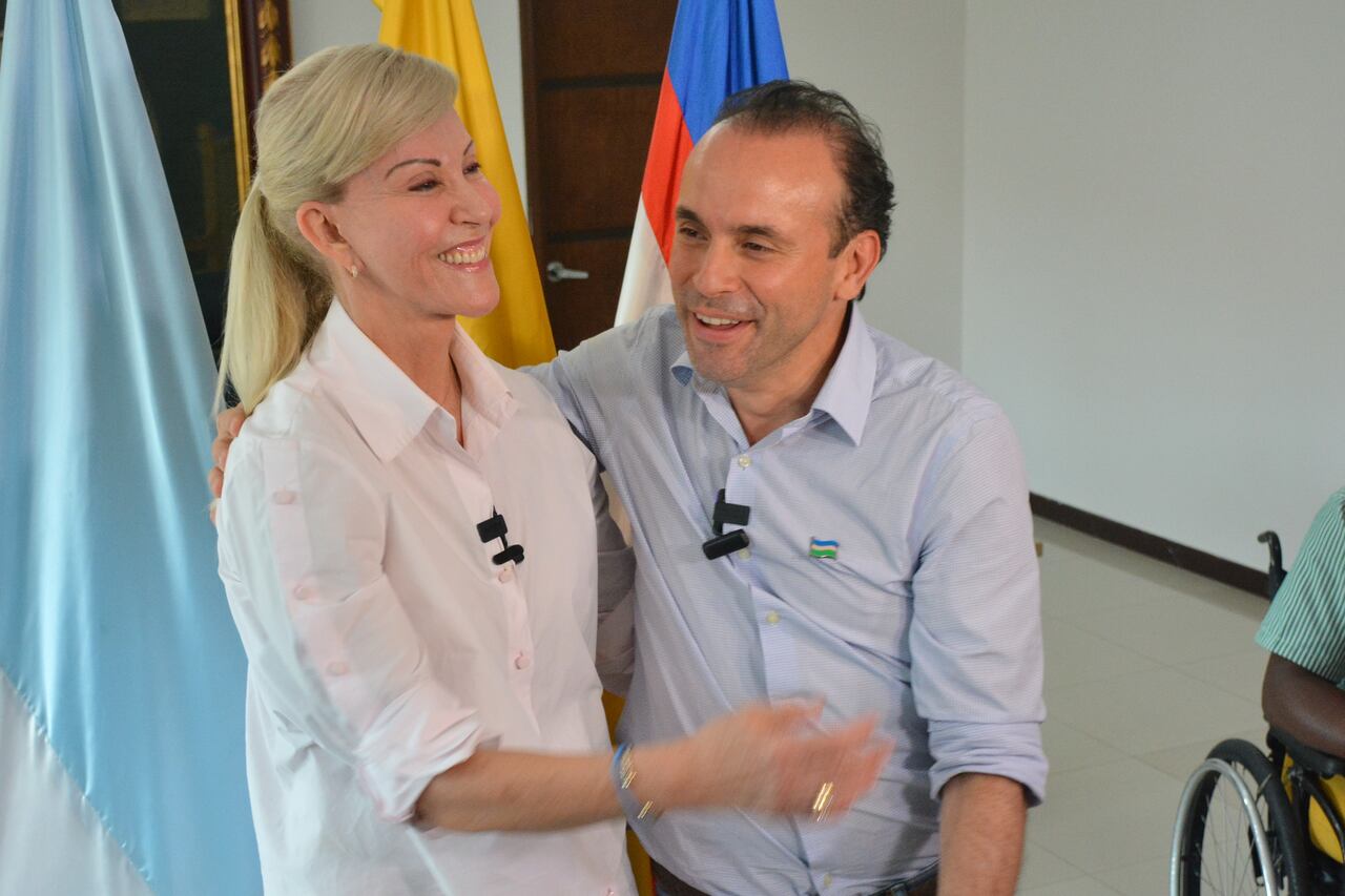 Alcalde de Cali Alejandro Eder y Gobernadora del Valle, Dilian Francisca Toro, celebran que Cali fue elegida para ser la sede de la COP 16 de Biodiversidad, evento que tendrá lugar en la ciudad entre el lunes 21 de octubre y el viernes 1 de noviembre de 2024