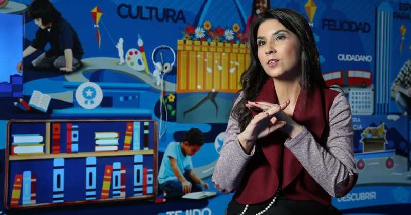 María Victoria Angulo, Ministra de Educación
