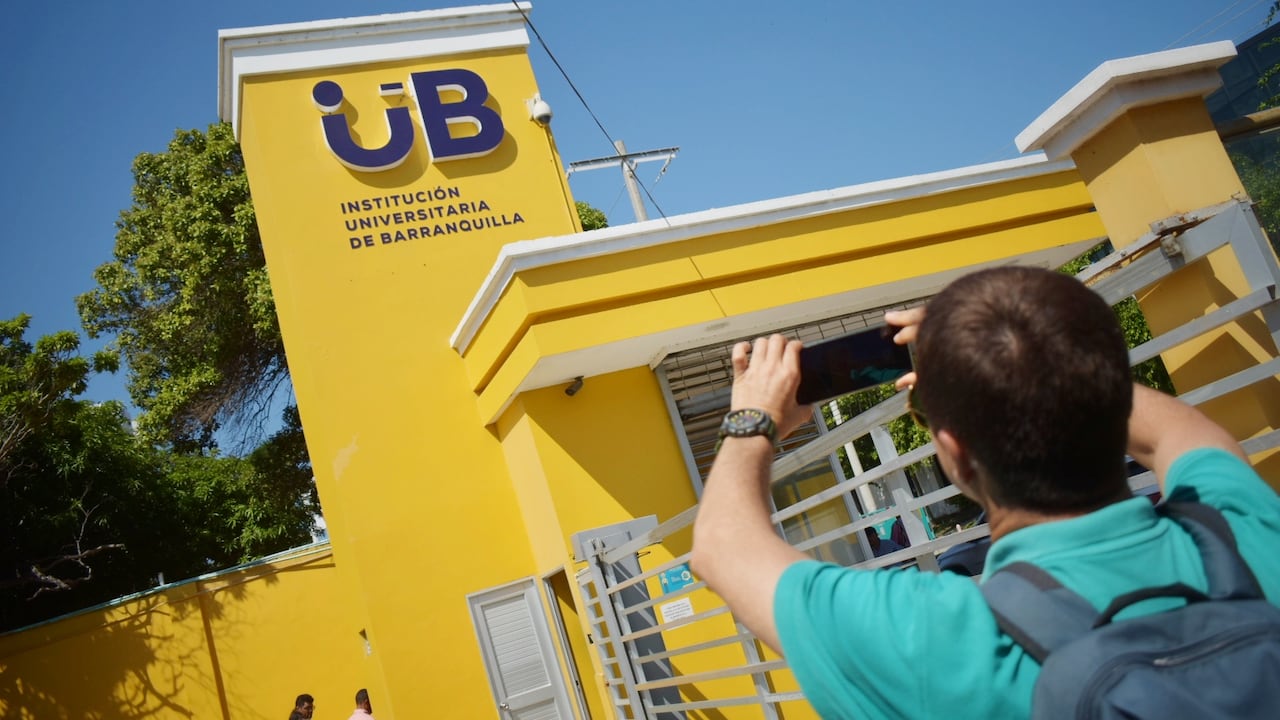 Los jóvenes barranquilleros de los estratos 1, 2 y 3 se están formando profesionalmente en la primera universidad pública distrital.