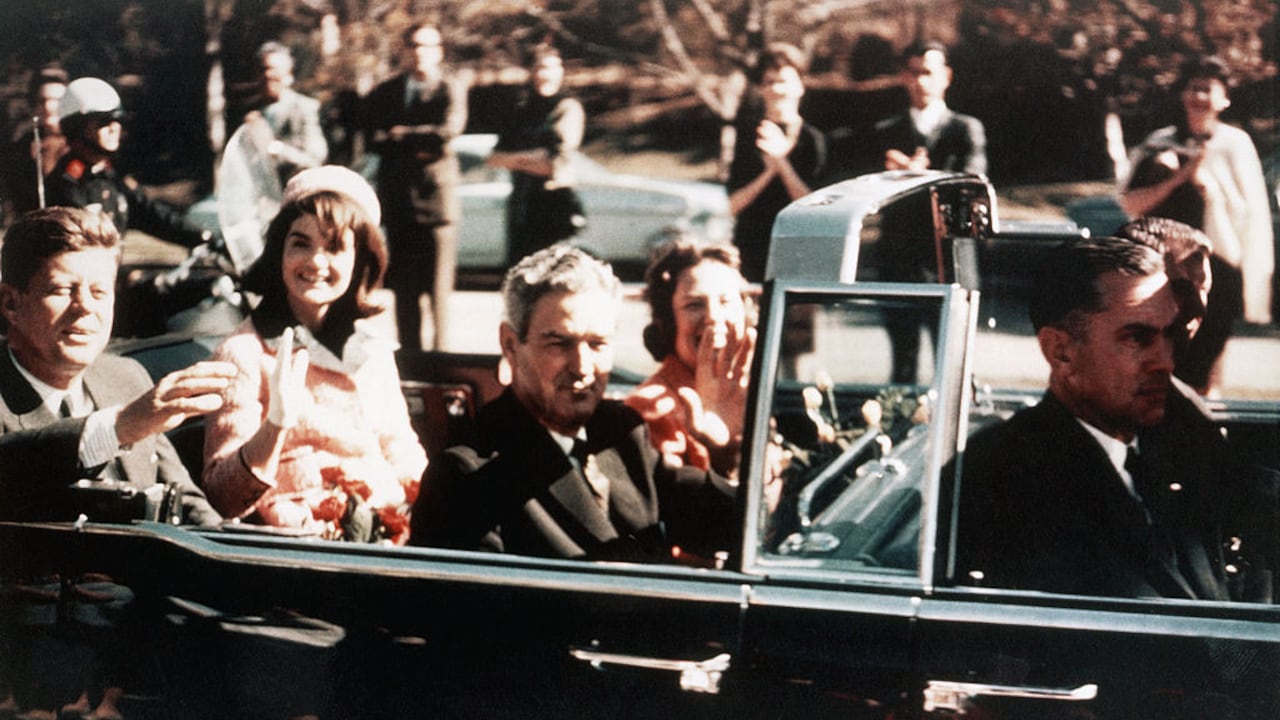 ¿Qué pasó con el vestido que Jackie Kennedy llevaba el día del magnicidio, hace 57 años?