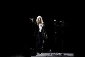 'Correspondences' en el Colón / Patti Smith y Soundwalk Collective