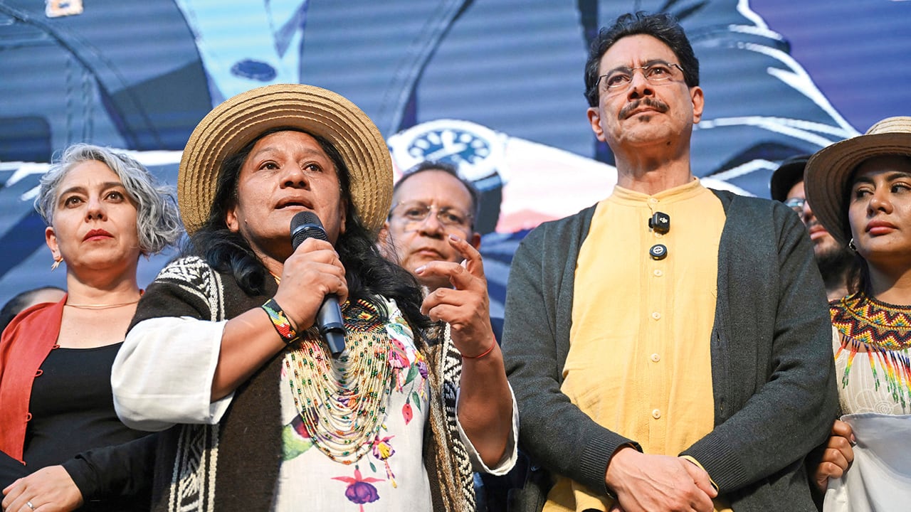 Aida Quilcué, fórmula vicepresidencial de Iván Cepeda. Es una reconocida líder indígena, senadora e integrante del Consejo Regional Indígena del Cauca (Cric).