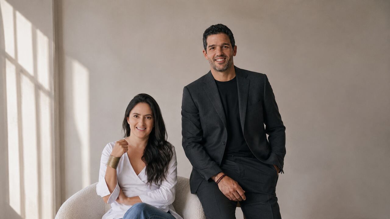 Natalia Amaya Salazar y Oswaldo 'Oso' Trava son los fundadores de Avocado Wellness Marketing