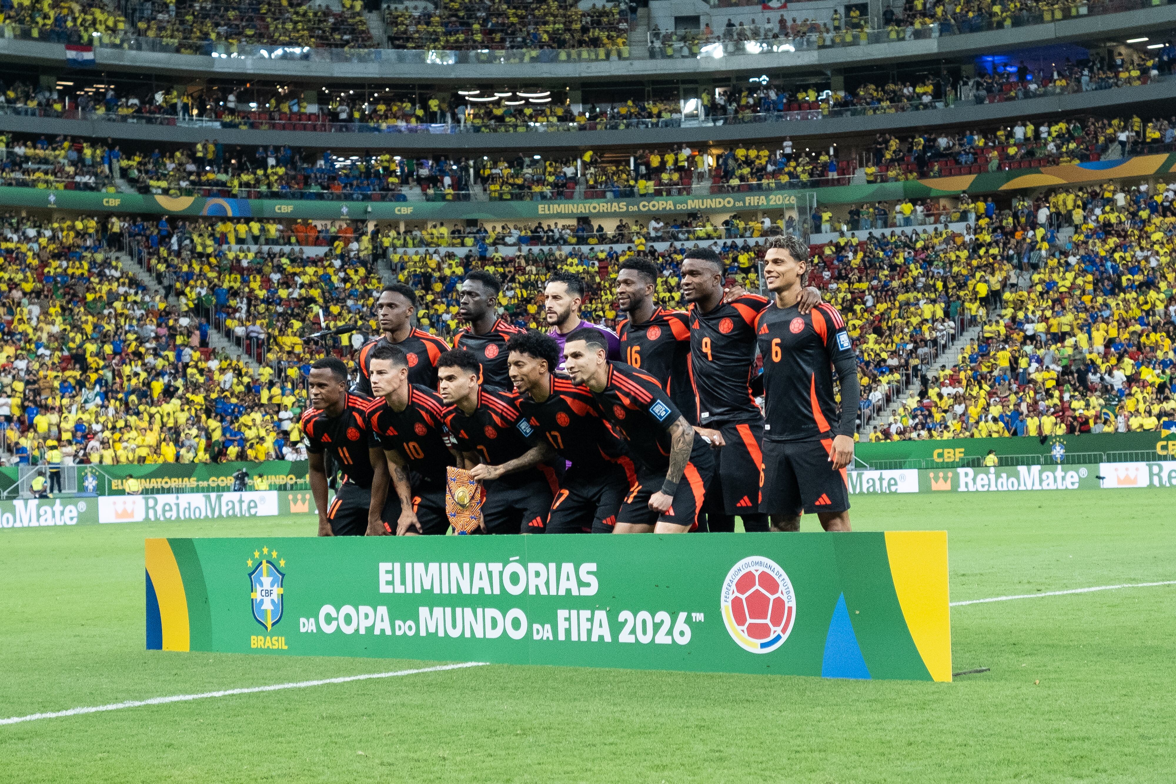 BRASILIA, BRAZIL - MARCH 20, 2025: Players of Colombia pose for a team photograph before the FIFA World Cup 2026 Qualifiers match between Brazil and Colombia at Arena BRB Mane Garrincha. (Photo credit should read Rebeca Schumacker / GocherImagery/Future Publishing via Getty Images)