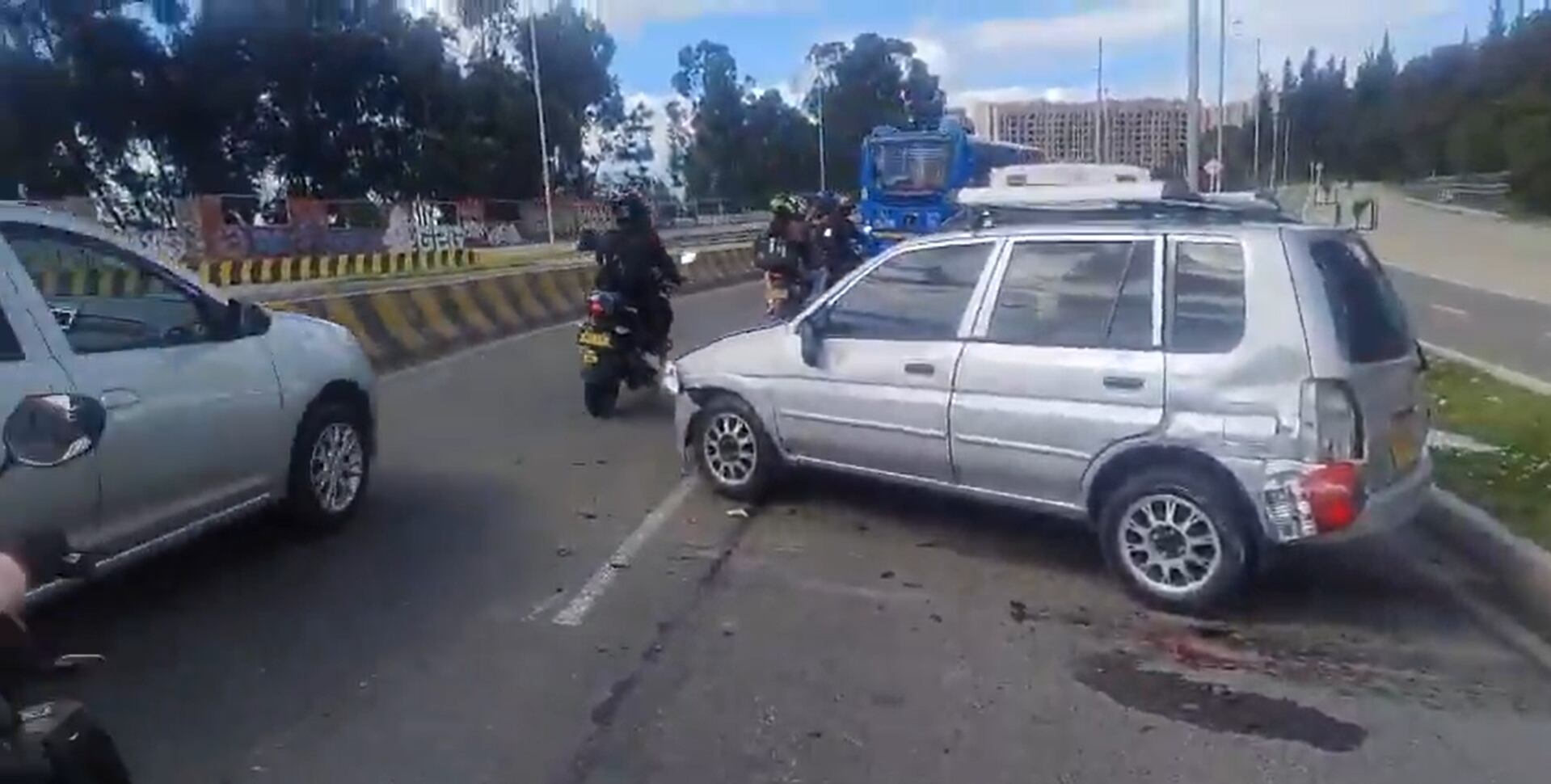 Se reportó un accidente sobre la Avenida Caracas con calle 65 Sur que afecta la movilidad hacia el sur de Bogotá este miércoles 18 de febrero. - Imagen de X ()@BogotaTransito