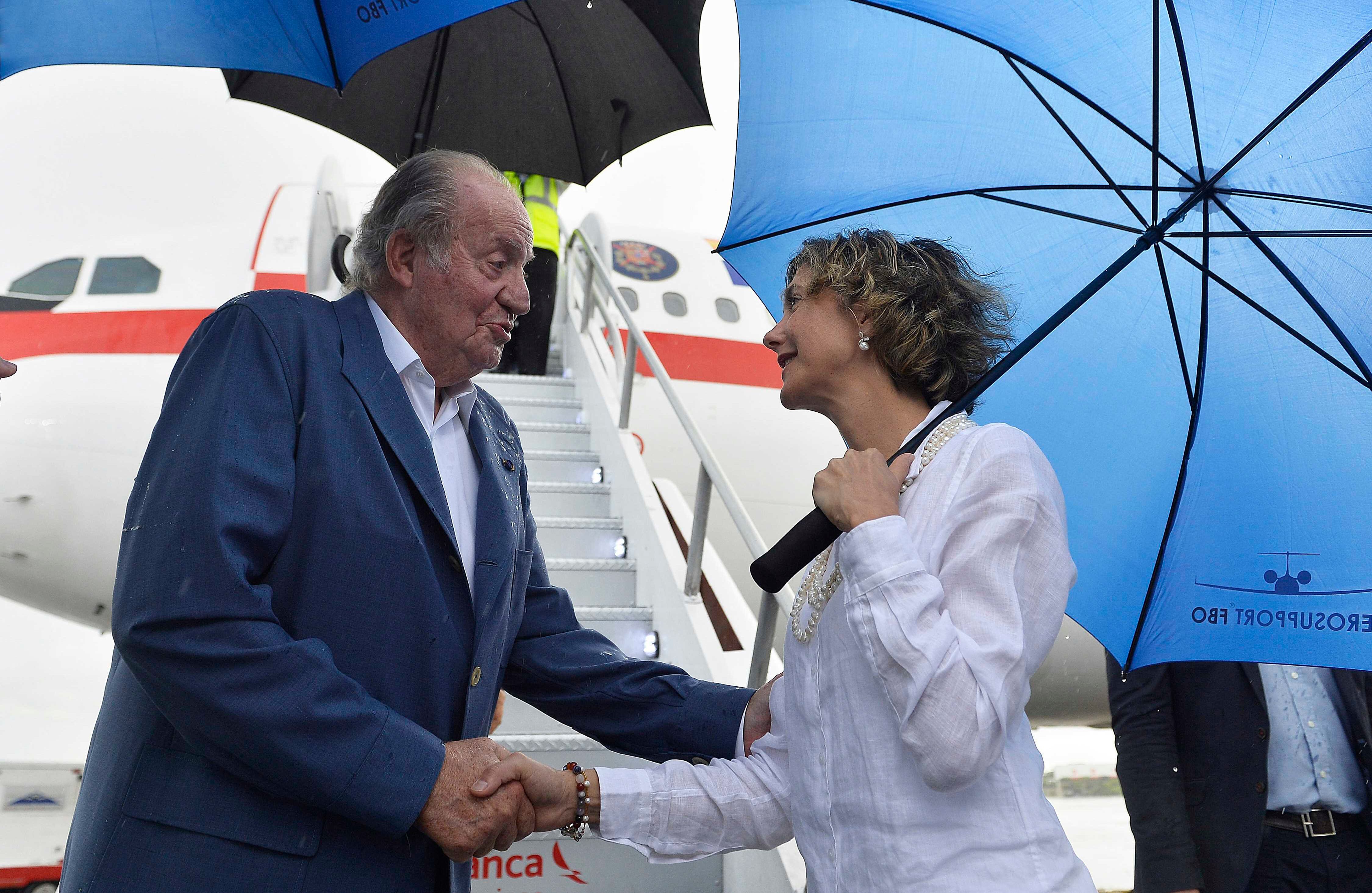 En representación de España, el rey emérito Juan Carlos de Borbón. El país ibérico, su gente, sus partidos políticos y sus medios de comunicación están pendientes de la firma y la han apoyado. Crédito/Presidencia de la República.